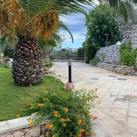 Lusso Tiziana Castrignano del Capo